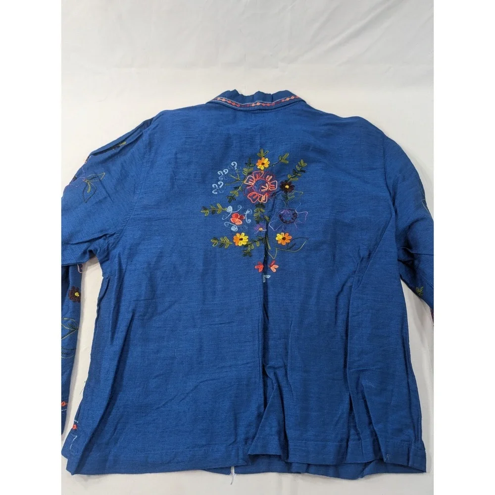Vtg Tantrums Collection Metal Button‎ Front Shirt Silk Blend Floral Embroidery M